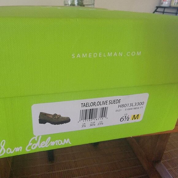 Sam Edelman Women’s Taelor Chained Lug-Sole Loafers Olive Suede 6.5 / 37 - Picture 3 of 5